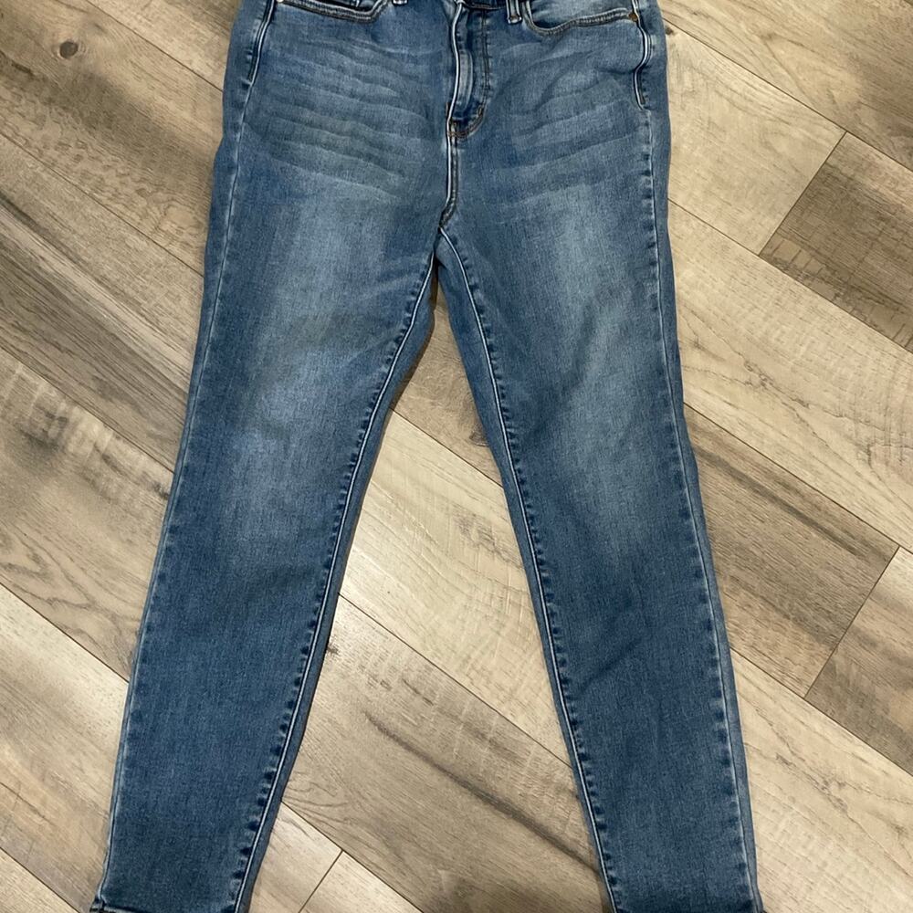Judy blue 13/31 skinny‎ fit